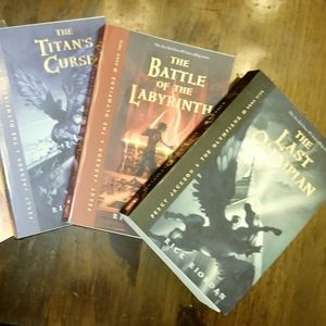 5 Rick Riordan Book Lot Like New Set